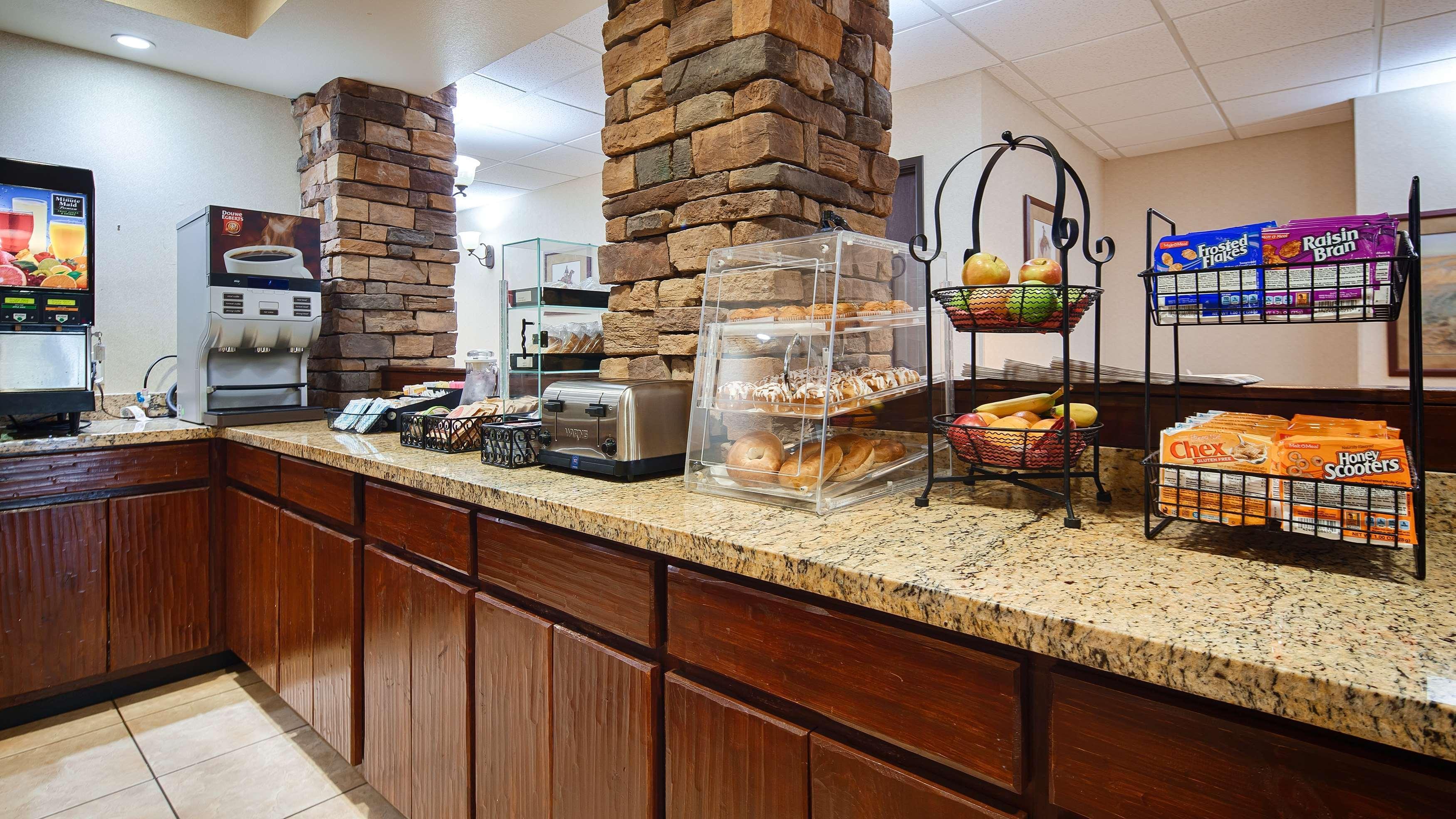 Days Inn By Wyndham Coffeyville Εξωτερικό φωτογραφία